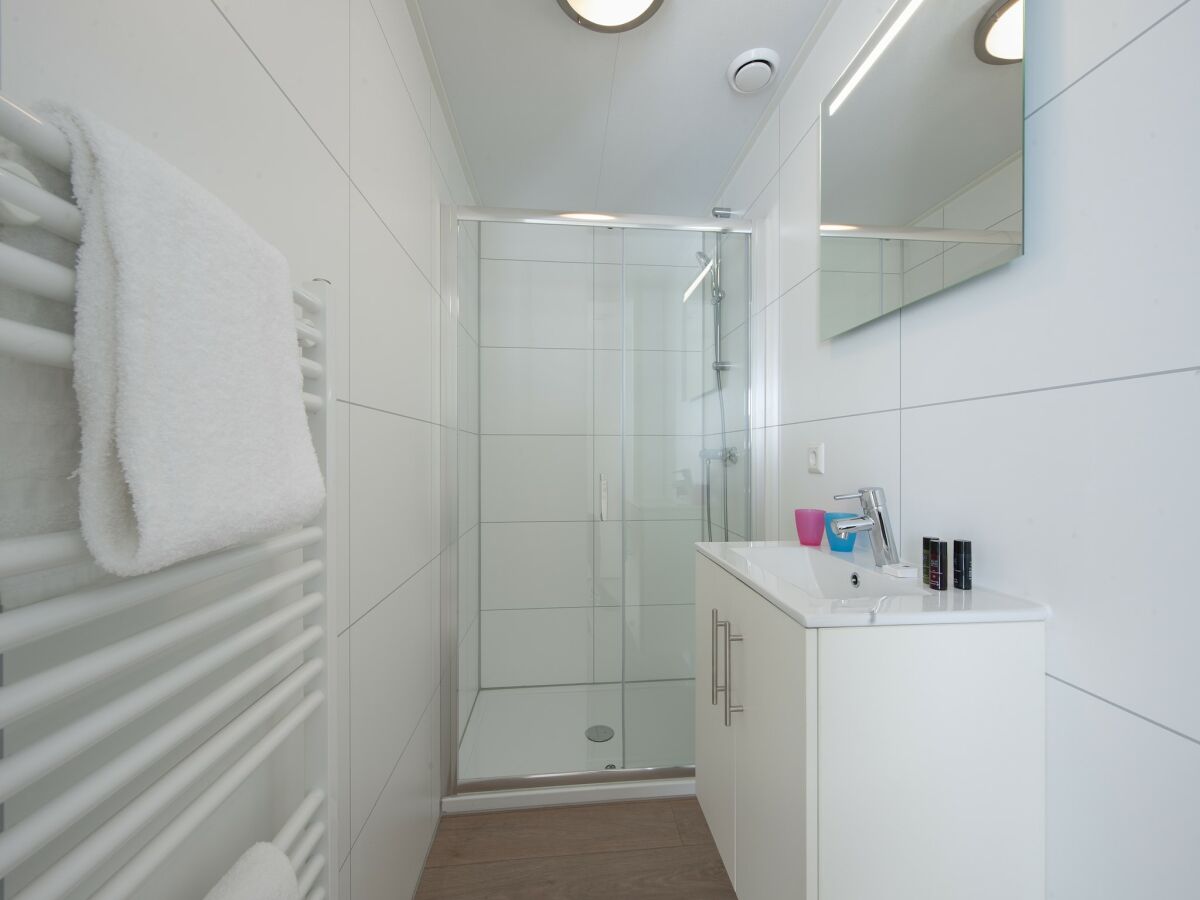 Holiday park Lodge in Bospark 't Wolfsven with Garden - Features photo 5