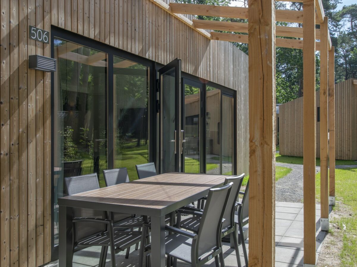 Holiday park Air-Conditioned Chalet near Eindhoven - Outdoor photo 2