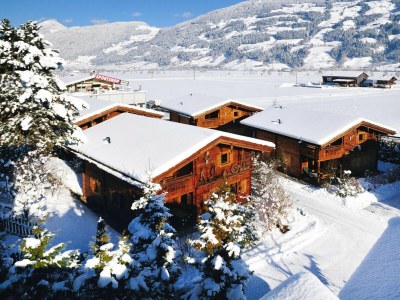 Holiday park Chalet in Fügen near Spieljochbahn Lift - Outdoor photo 4