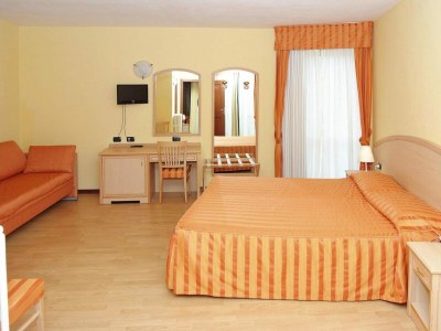 Holiday park Wohnung am Lago Maggiore mit Bootsanleger - Features photo 11