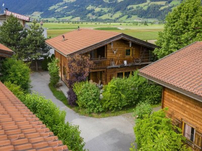 Holiday park Chalet in Fügen nahe Spieljochbahn - Outdoor photo 9