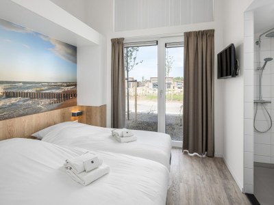 Holiday park Zeeland Escape w/ Garden - Features photo 12