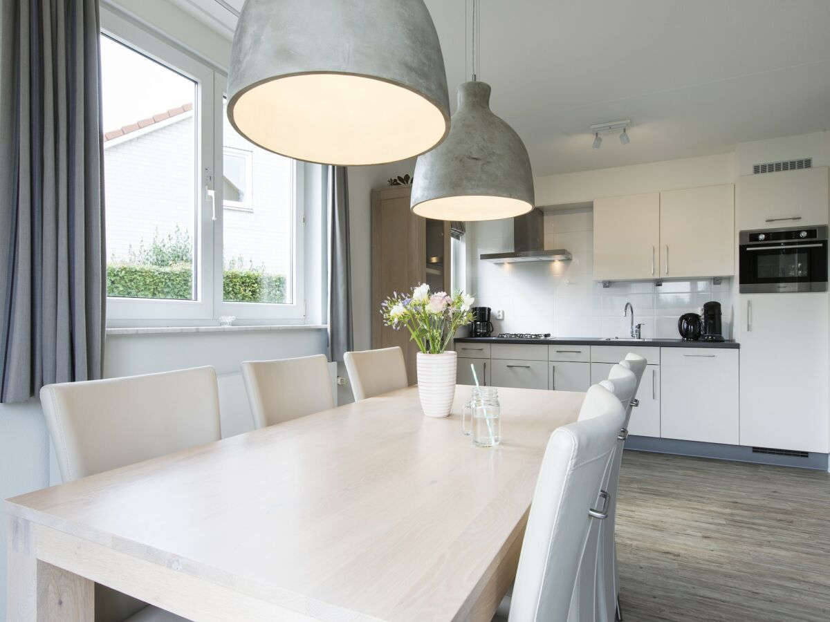 Holiday park High-End Villa Nestled in Greenery - Features photo 4