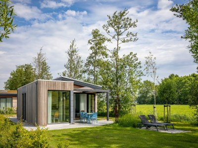 Holiday park Lodge by Markermeer with Eco-Friendly Comfort in Hem - Holiday park