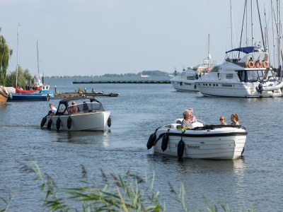 Holiday park Lodge by Markermeer with Eco-Friendly Comfort - Environment photo 15