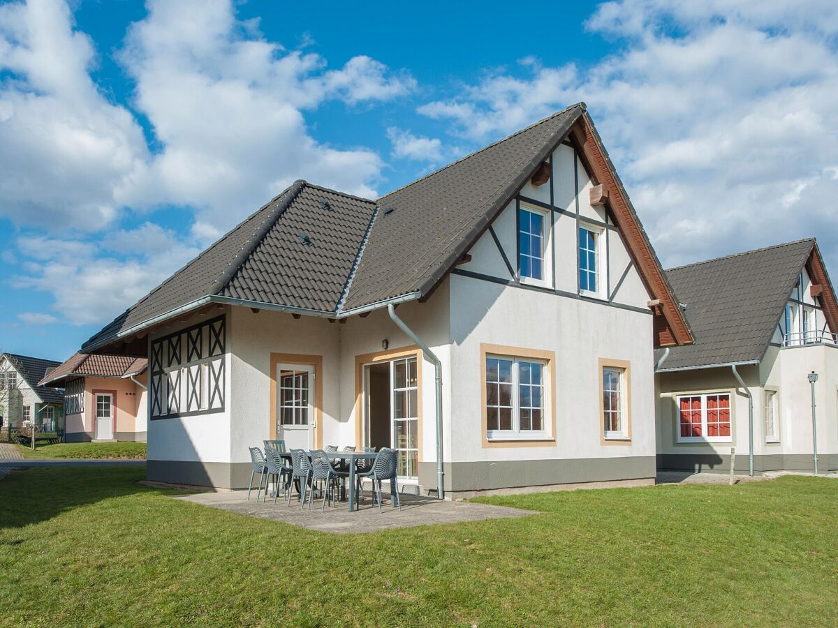 Holiday park Villa in Cochem with Sauna and Modern Comfort