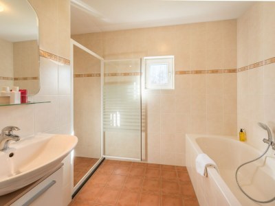 Holiday park Charmante Villa am Wasser - Features photo 5