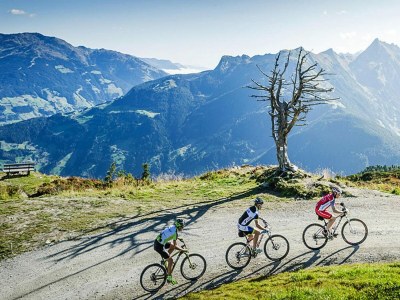 Holiday house Chalet in Fügen near Spieljochbahn Lift - Environment photo 22