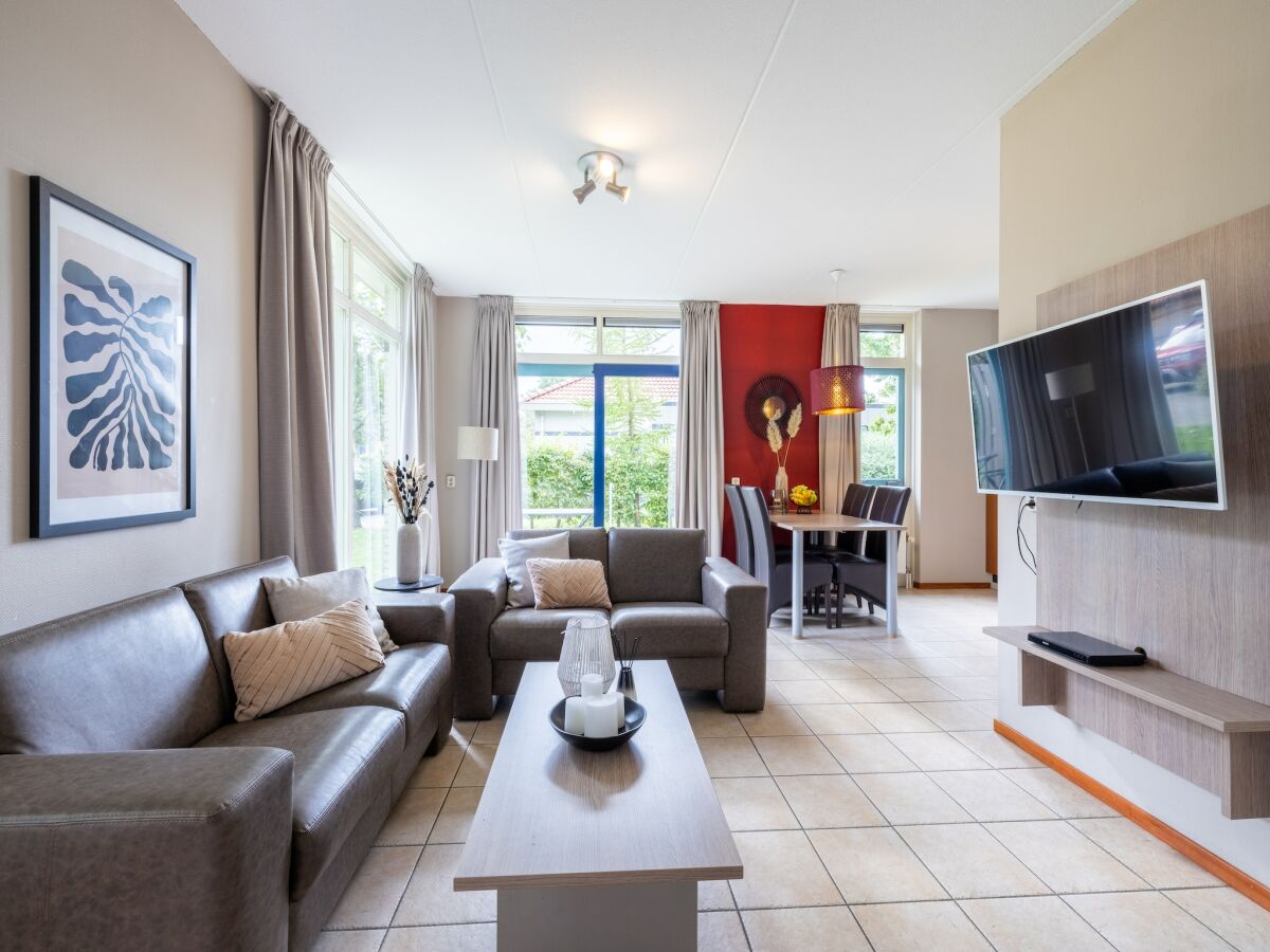 Holiday park Villa in Netherlands with Private Jetty - Features photo 5