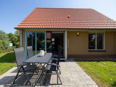Holiday park Villa in Medemblik am Wasser - Outdoor photo 2