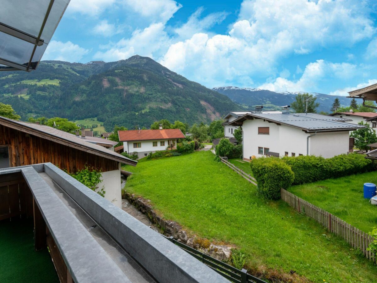 Apartment Apartment in Fügen near Spieljochbahn - Outdoor photo 3