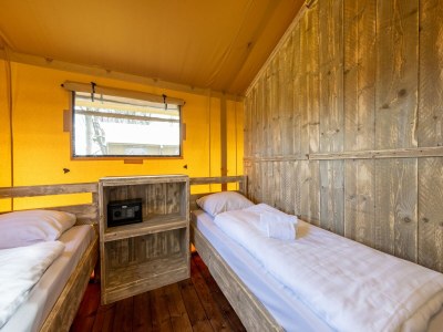 Holiday park Charming Safari Tent by the Lake - Features photo 7