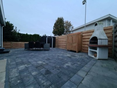 Holiday park Chalet with dishwasher in a park - Outdoor photo 2