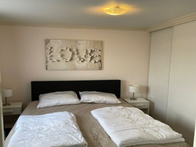 Holiday park Chalet with dishwasher in a park - Features photo 9