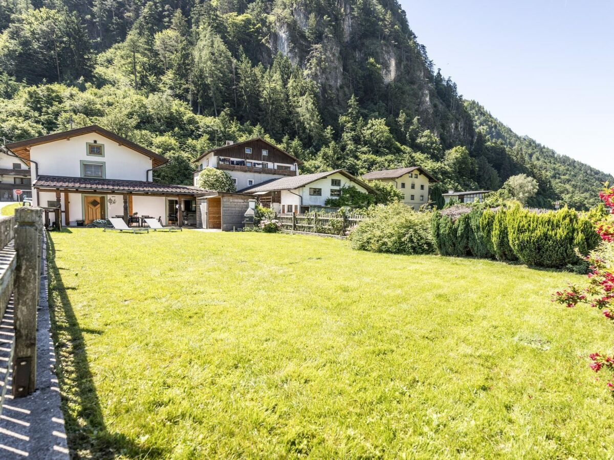 Holiday house Ferienhaus in Strass mit Bergblick - Outdoor photo 2