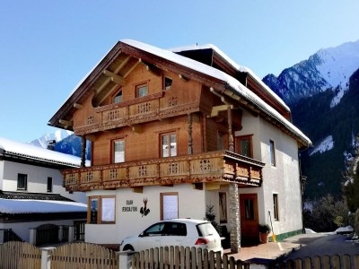 Apartment Chalet in Mayrhofen near Ski Slopes - Outdoor photo 19