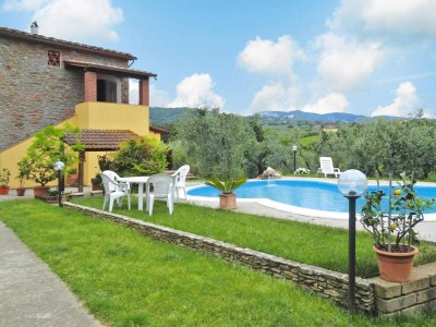 Holiday park Villa in Vinci with Private Pool & Vineyard Views - Outdoor photo 12