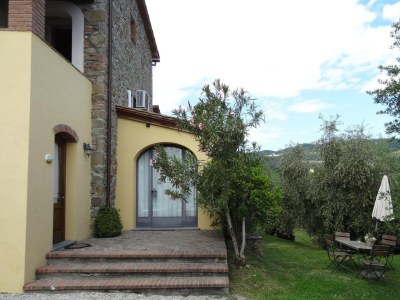 Holiday park Villa in Vinci with Private Pool & Vineyard Views - Features photo 20