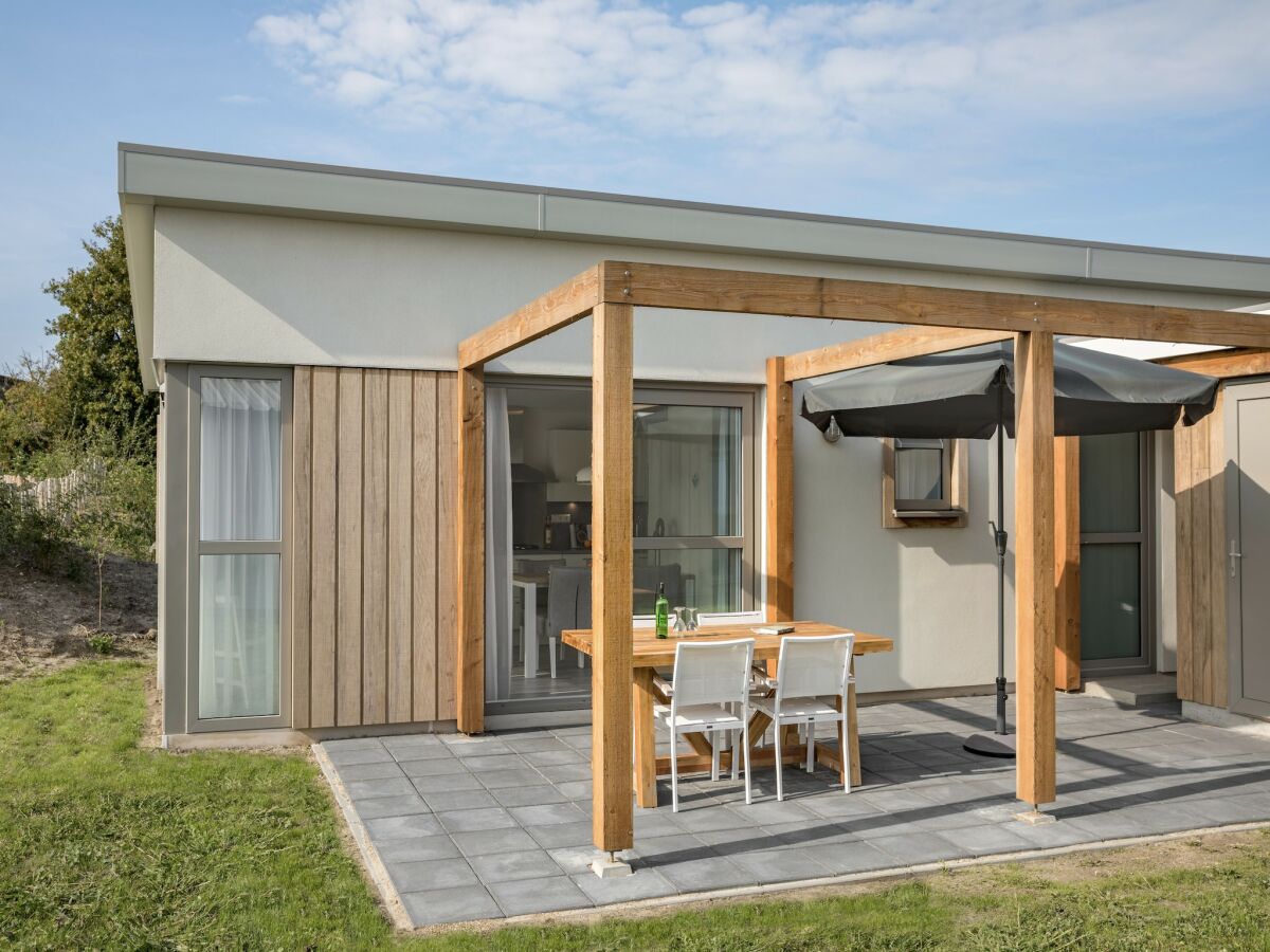 Holiday park Ferienhaus im Nieuwvliet-Bad Beach Resort