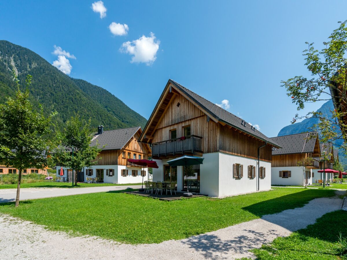 Holiday park Modern Chalet in Obertraun with Terrace