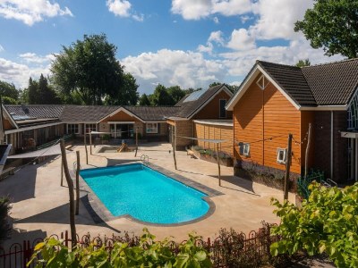 Holiday park Villa in den Niederlanden mit großem Garten - Outdoor photo 38