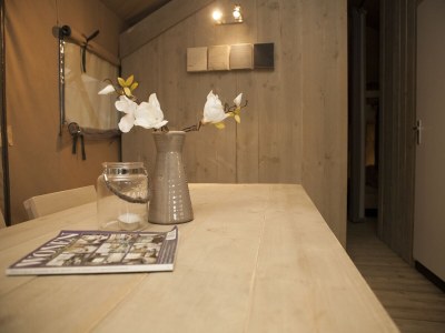 Holiday park Safari-Zelt in den Niederlanden mit Terrasse - Features photo 7