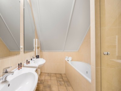 Holiday park Luxuriöse Villa mit Pool und Sauna - Features photo 10