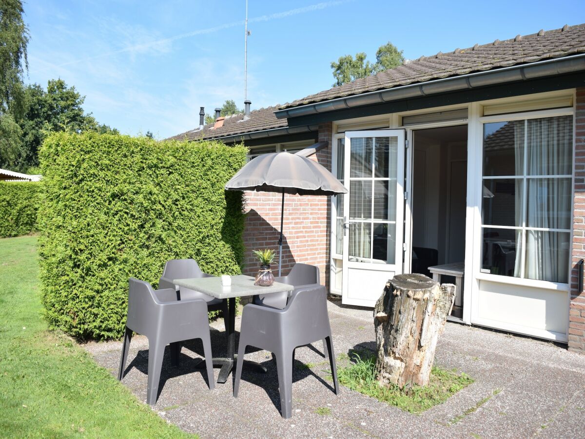 Holiday park Bungalow in Niederlande mit Gartenterrasse - Outdoor photo 3