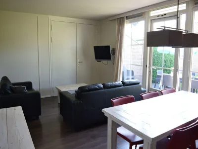 Holiday park Bungalow in Netherlands with Garden Terrace - Features photo 8