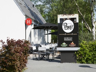 Holiday park Bungalow in Netherlands with Garden Terrace - Outdoor photo 33