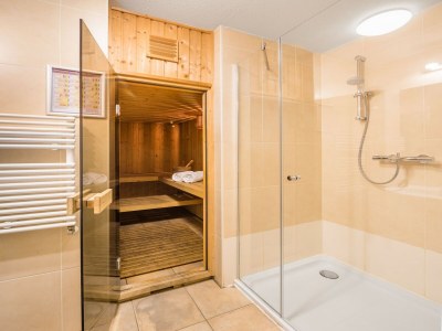 Holiday park Villa in Weerterbergen with Private Sauna - Outdoor photo 38