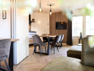 Holiday park Bungalow in Netherlands with Flexible Group Space - Features photo 11