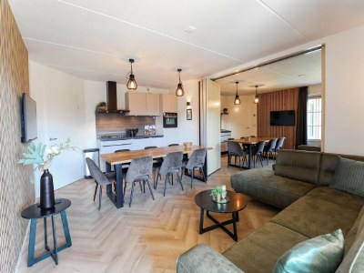 Holiday park Bungalow in Netherlands with Flexible Group Space - Features photo 12