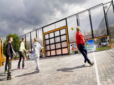 Holiday park Bungalow in Netherlands with Flexible Group Space - Outdoor photo 17