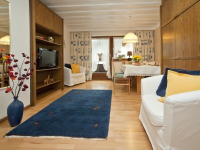 Holiday apartment In the apartment building Astl - Features photo 8
