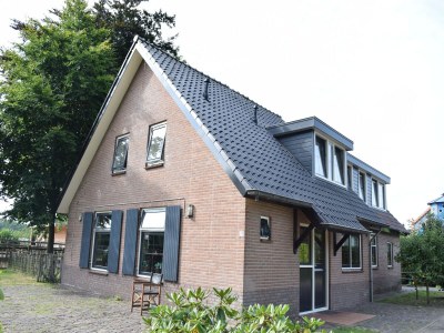 Holiday park Villa in Netherlands with Private Pool - Holiday park