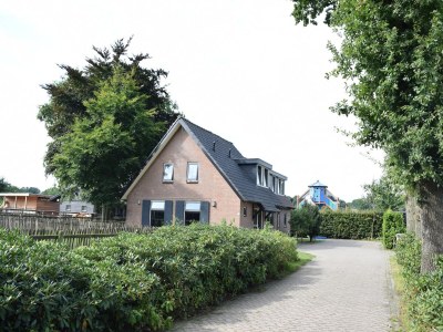 Holiday park Villa in Netherlands with Private Pool - Outdoor photo 2
