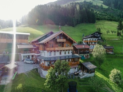 Farmhouse Chalet in Bramberg nahe Wildkogel Arena - Outdoor photo 11