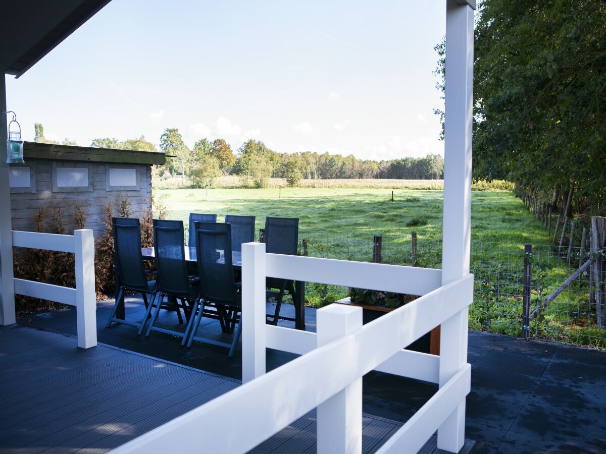 Holiday park Chalet in Netherlands with Private Sauna - Outdoor photo 2