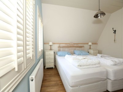 Holiday park Villa im Wieringer Stil mit Whirlpool - Features photo 23