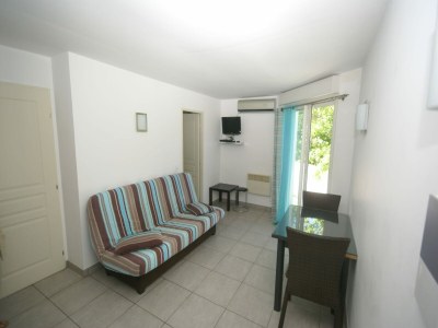 Holiday park Ferienhaus in Moriani-Plage am Strand - Features photo 12