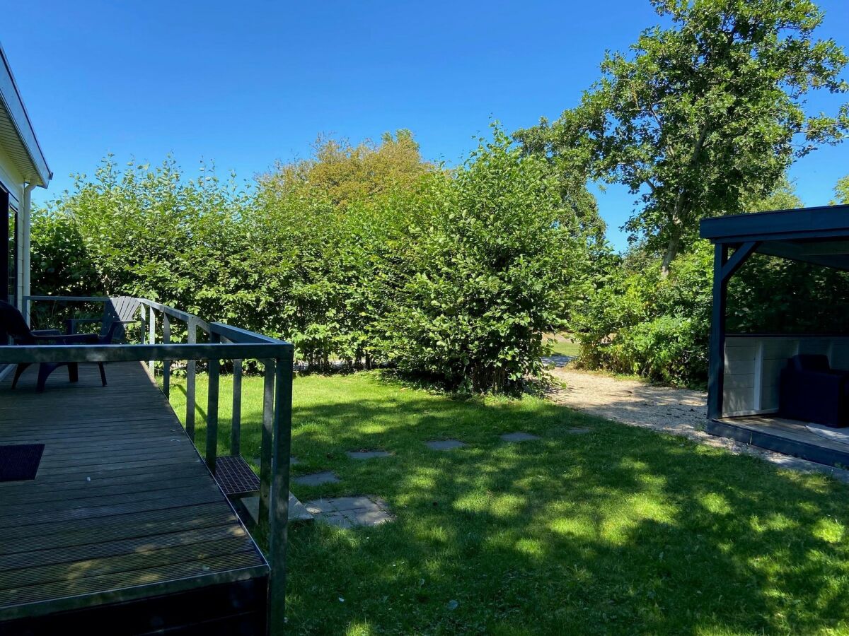 Holiday park Chalet in Wiringherlant near the Coast - Outdoor photo 4