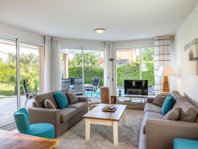 Holiday park Villa in France with Private Pool & Garden - Outdoor photo 26