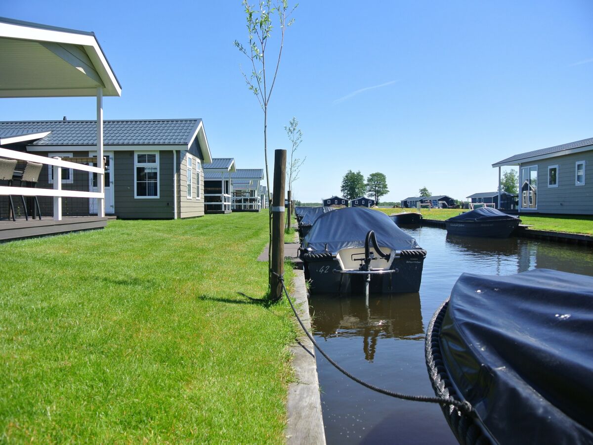 Holiday park Lakeside Cottage with Boat - Outdoor photo 3