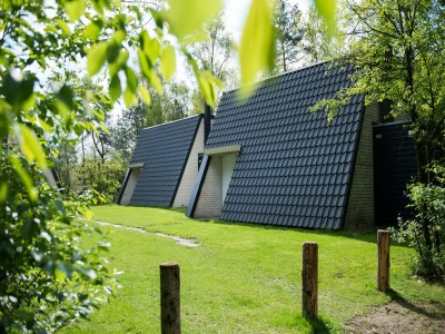 Holiday park Chalet in der Nähe von Wanderwegen und Wald - Outdoor photo 3