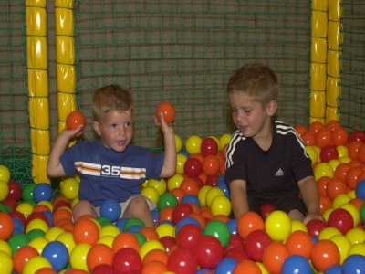 Holiday park Ferienhaus in Holland mit großem Garten - Outdoor photo 34