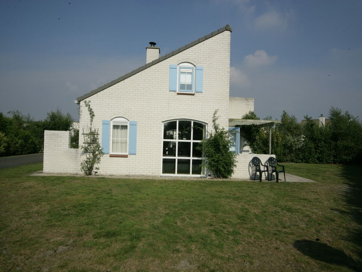 Holiday park Chalet in Texel by Dunes and Water - Outdoor photo 3