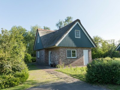 Holiday park Reetgedeckte Villa im Nationalpark - Outdoor photo 3