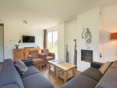 Holiday park Luxury villa with shared pool - Features photo 9