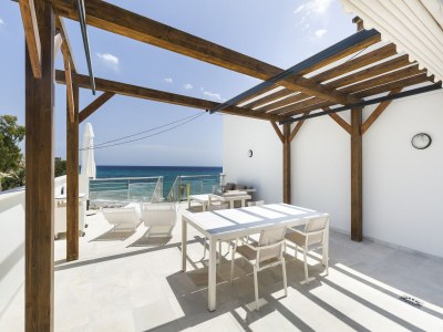 Holiday park Coastal Bliss with Pool - Outdoor photo 3